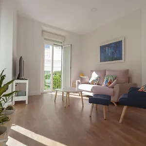 Apartment Rd Aparcamiento Incluido Triana Luminoso Comodo 2bd 2bth, Seville