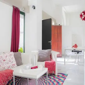 Apartamento A Estrenar Frente A La Plaza De España Apartamento
