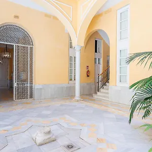 Apartment Genteel Plaza Nueva, Seville