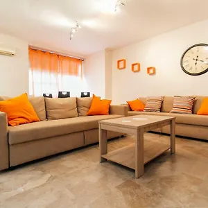 Wide And Diaphanous- 3bd 2bth- Alcazar Apartamento